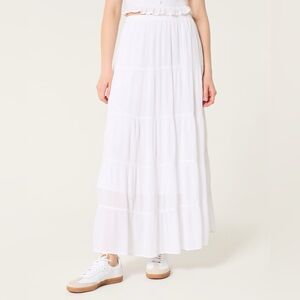 Hollister Tiered White Maxi Skirt (M)